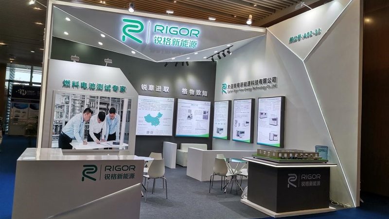 太阳能路灯：揭秘十大品牌背后的技术实力与市场趋势**